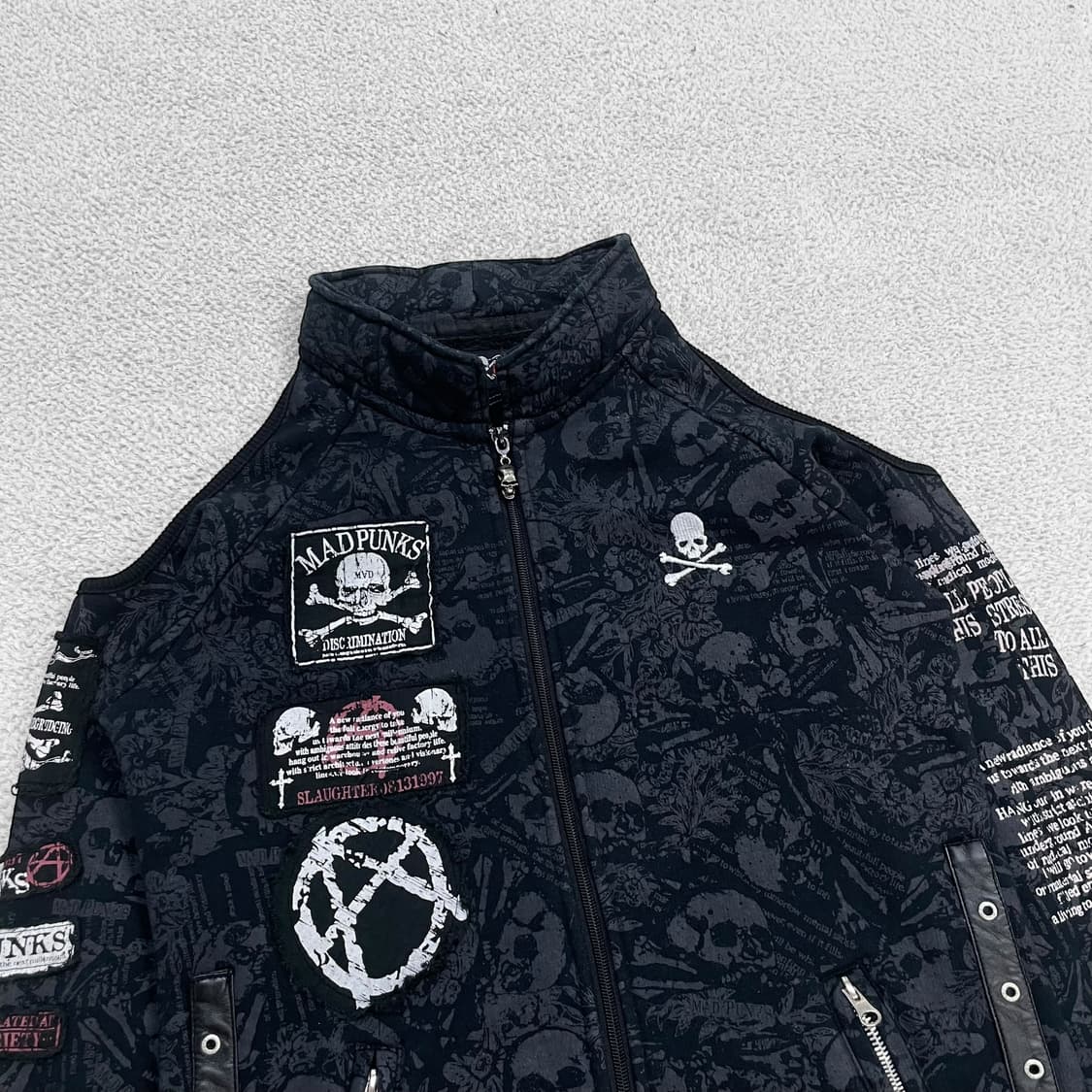 Mad punks 매드 펑크 y2k 펑크 스컬 스웻 자켓 상품이미지3