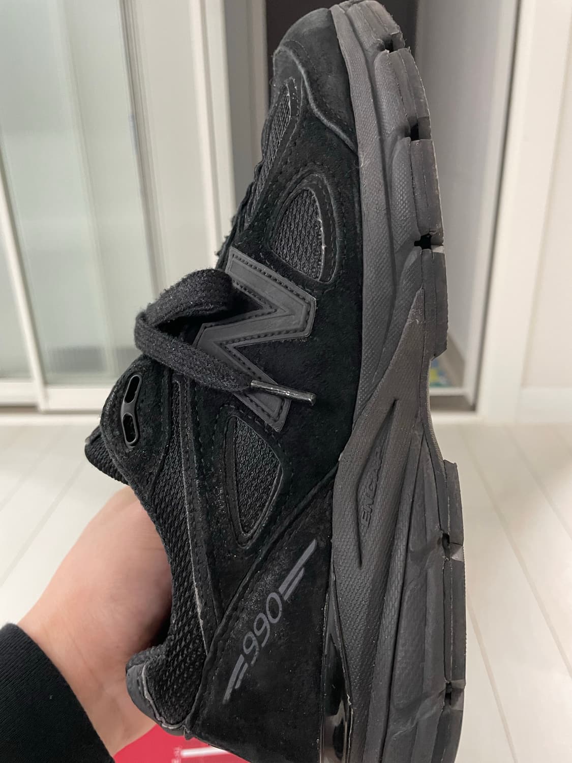 뉴발란스 990v4 팝니다. 상품이미지4
