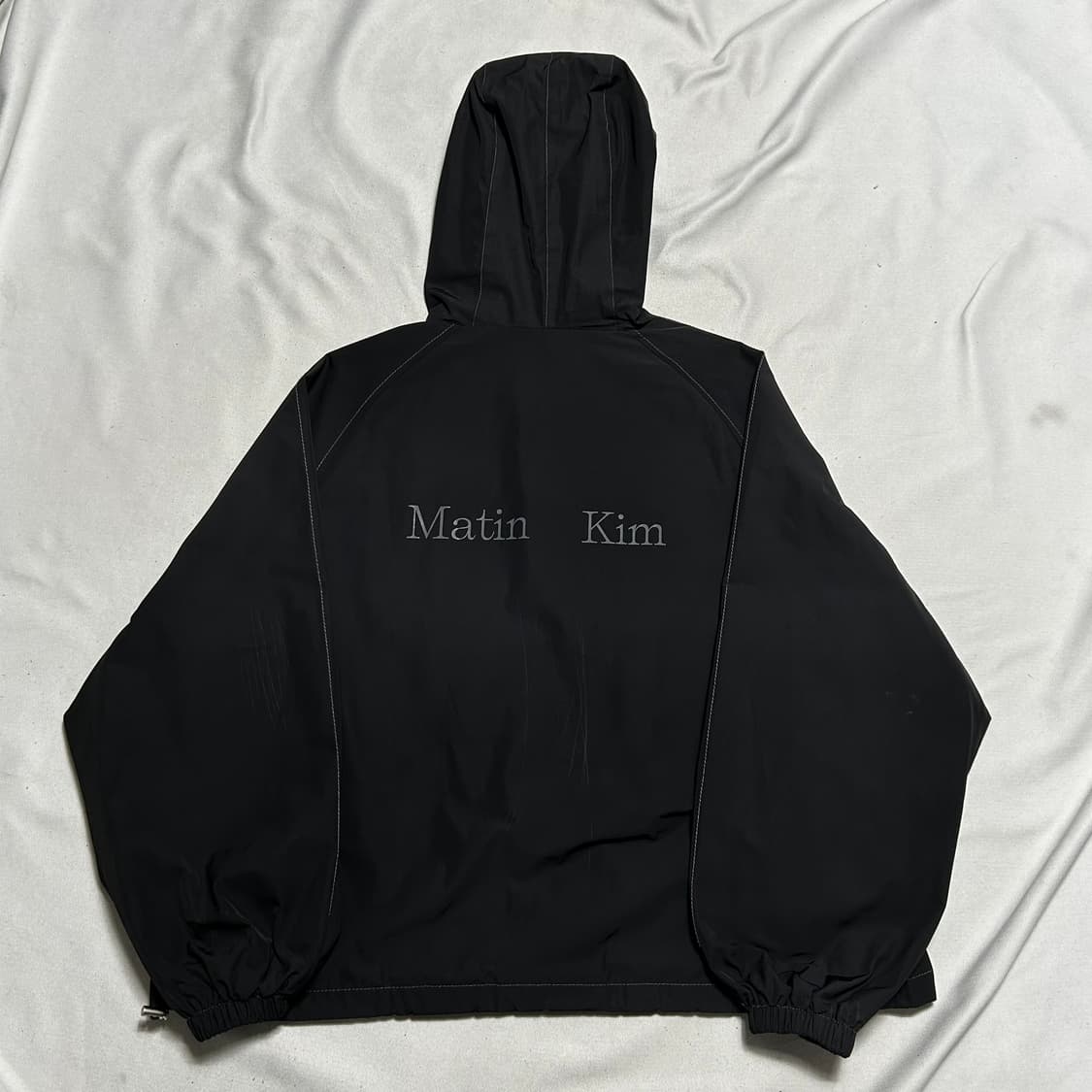 F 마뗑킴 블랙 후드 바람막이 상품이미지3