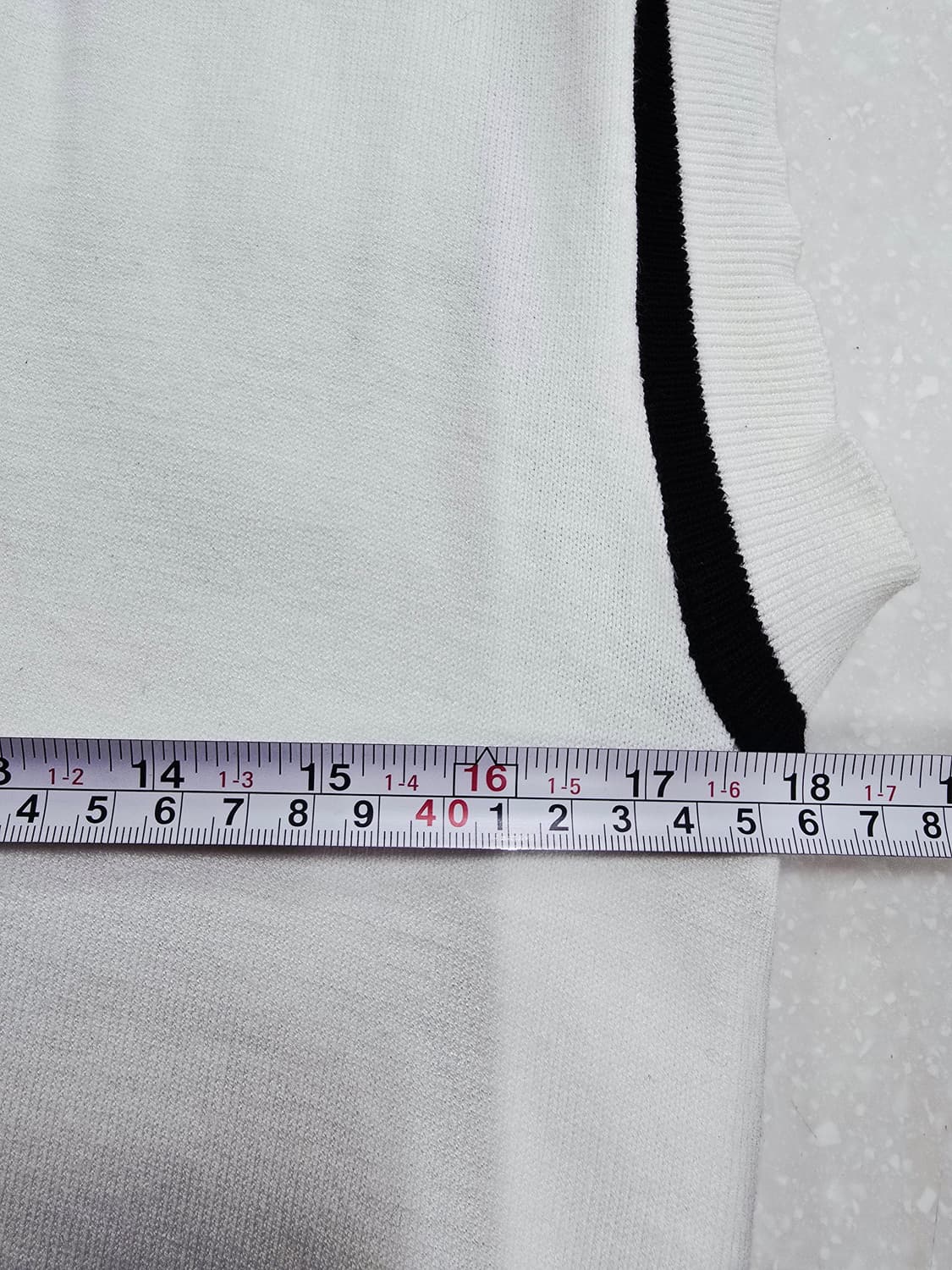 에고이스트 화이트 V넥 니트 조끼 상품이미지7