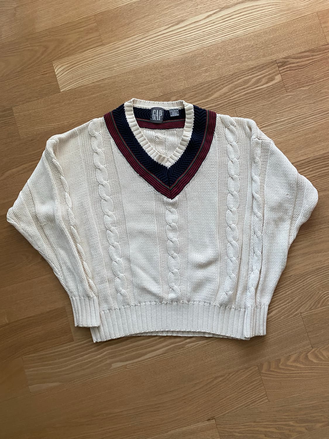 올드갭 브이넥 코튼 스웨터 (Made in England) 상품이미지1