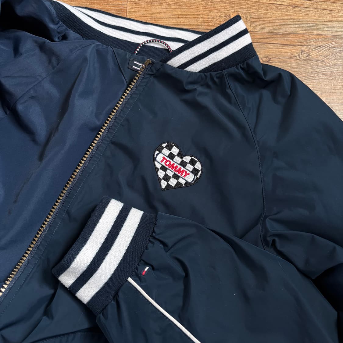 타미힐피거 여성 M 네이비 점퍼 블루종 스타디움 하트 상품이미지3