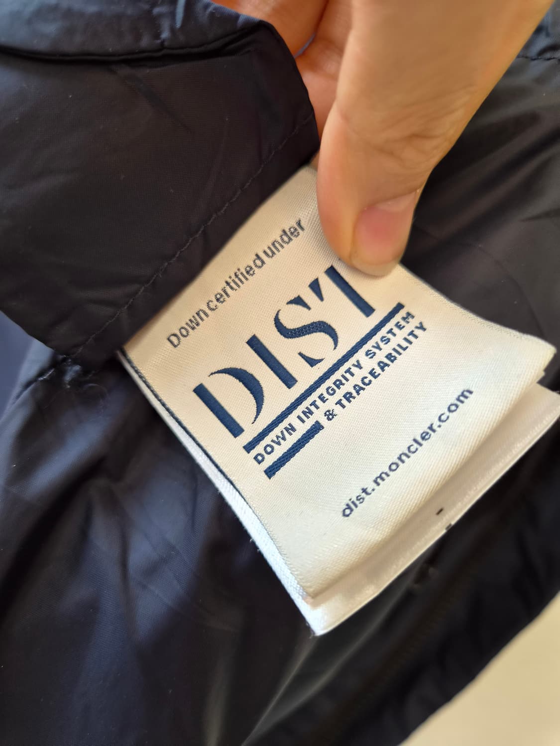 몽클레어 여성 네이비후드바람막이점퍼 2사이즈 상품이미지7