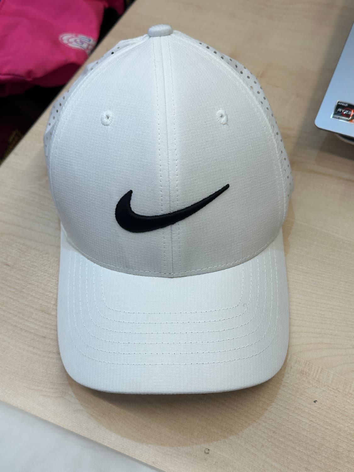 나이키 화이트 러닝 볼캡 상품이미지1