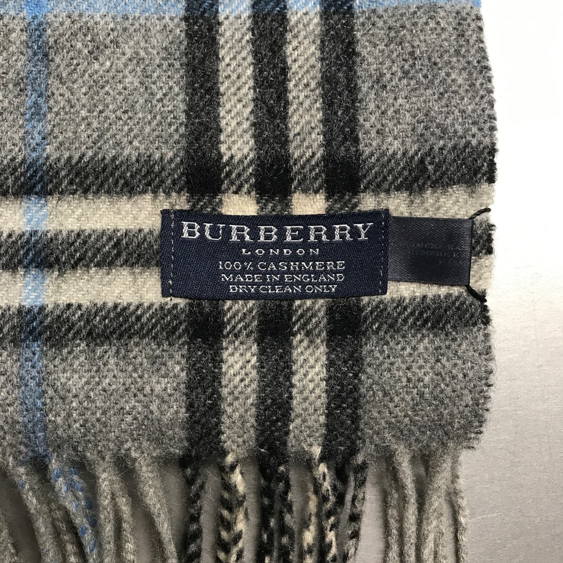 버버리 정품 캐시미어 머플러 그레이 상품이미지4