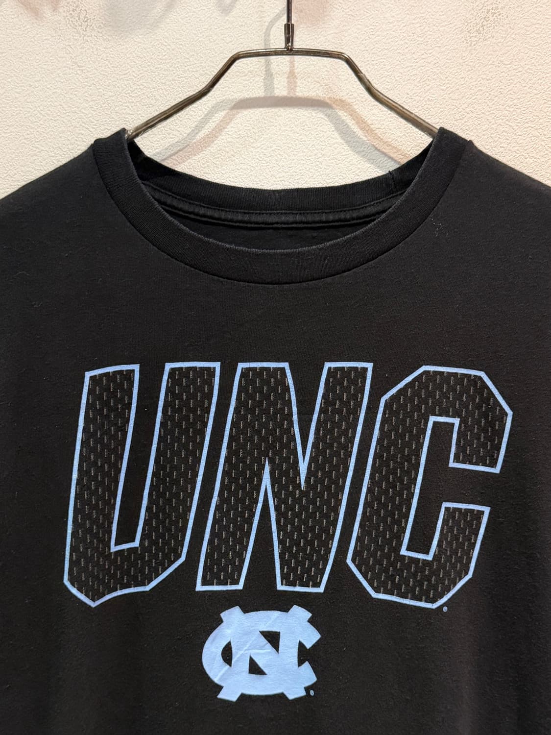 Majestic UNC North Carolina Graphic Tee 상품이미지3