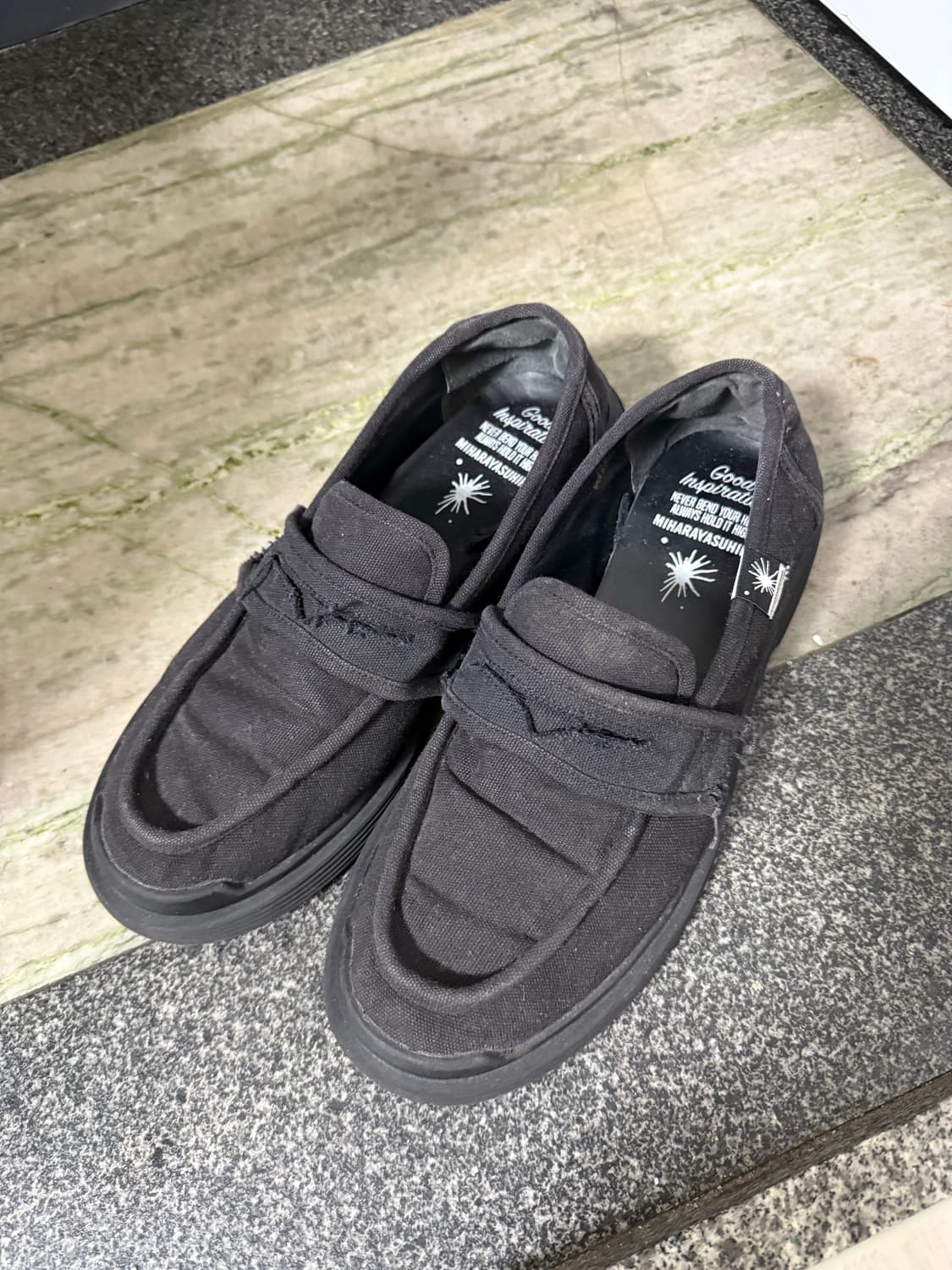 미하라야스히로 x GU 패니로퍼 구동화 상품이미지1