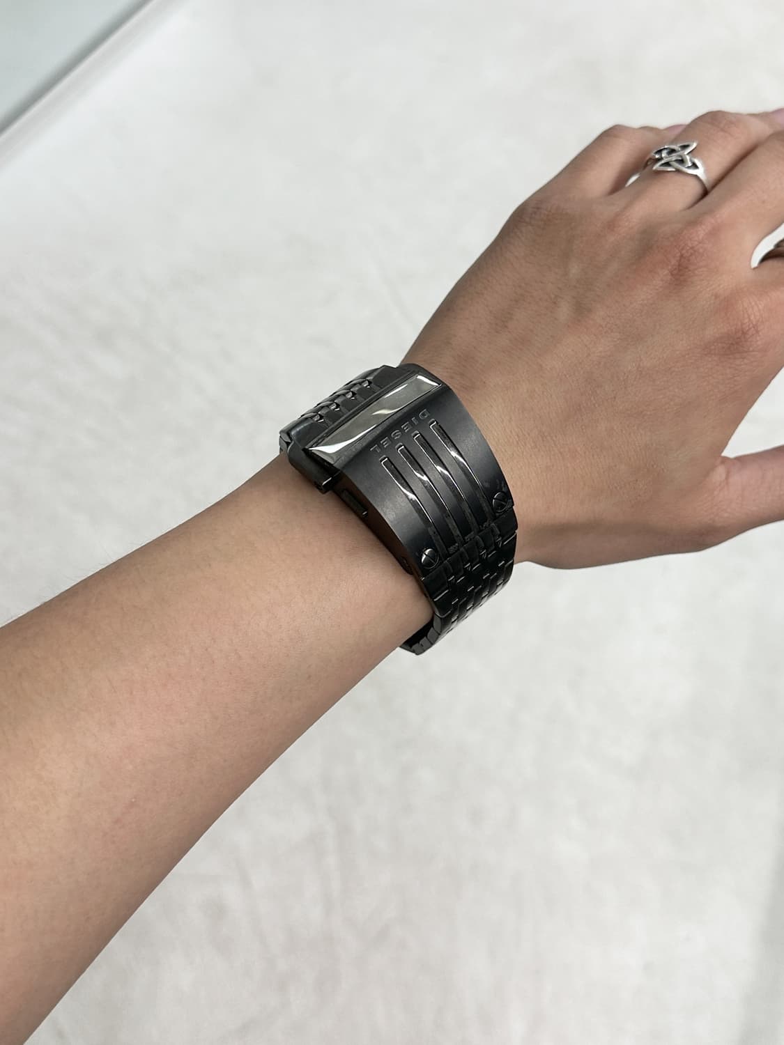 디젤 인더스트리얼 메탈 시계 상품이미지1