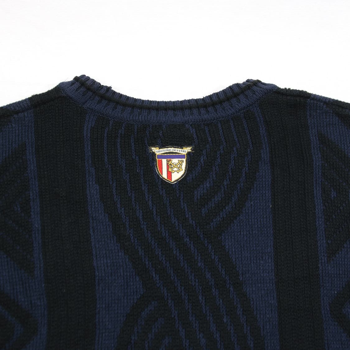 (착용컷) STUDIO 0001 FERRE 패턴 니트 (남성용 108) 상품이미지9