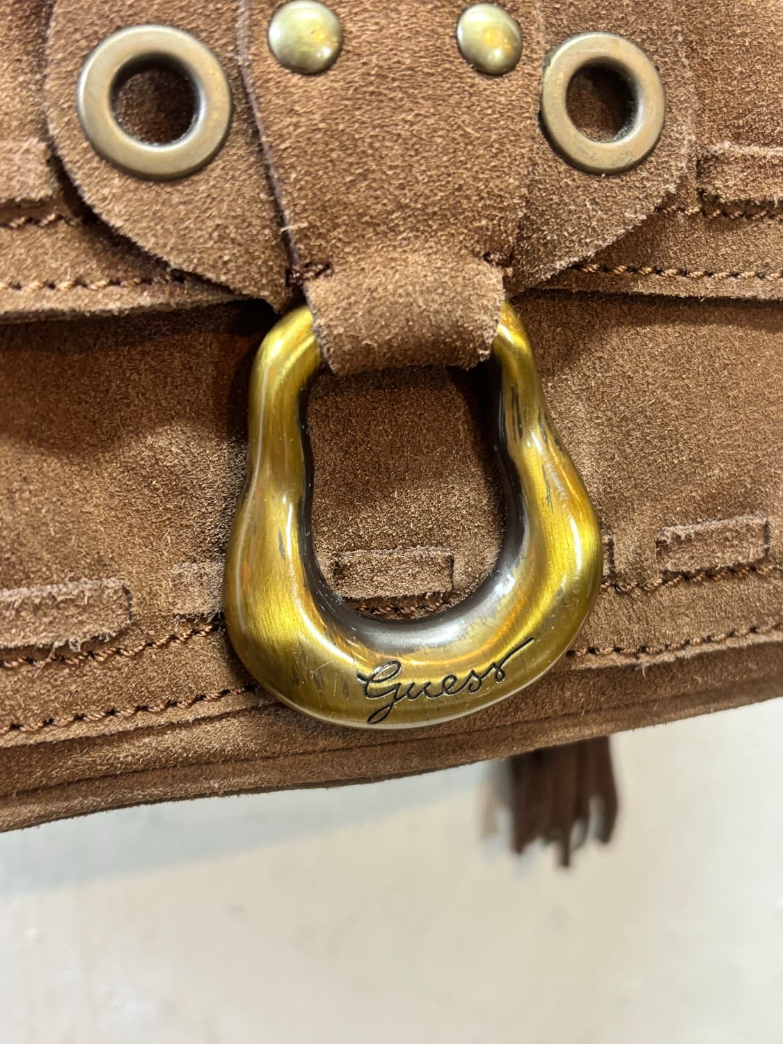 GUESS 빈티지 y2k 스웨이드 숄더백 상품이미지10