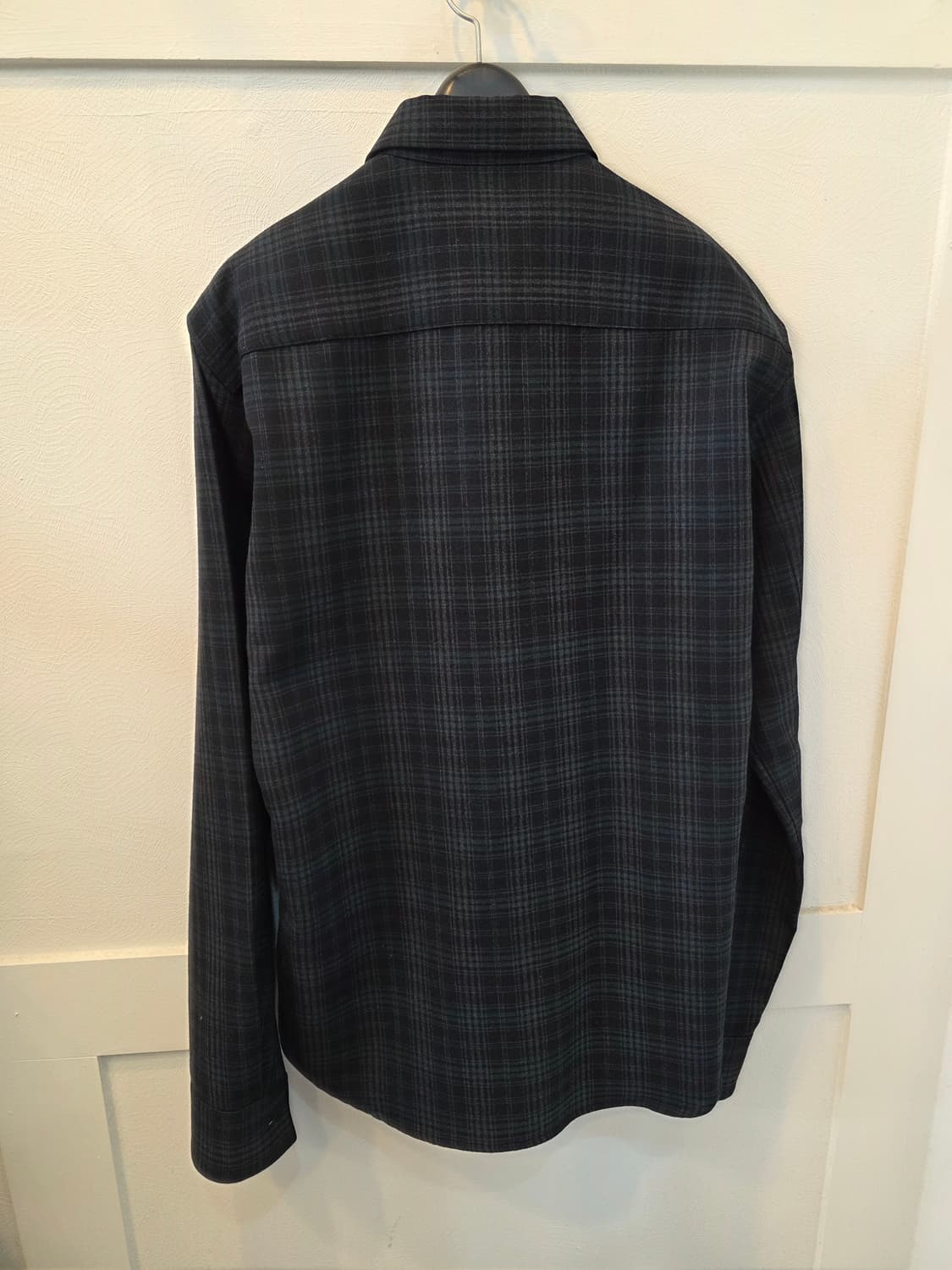 Theory 띠어리 다크그린 체크 패턴 셔츠 상품이미지4