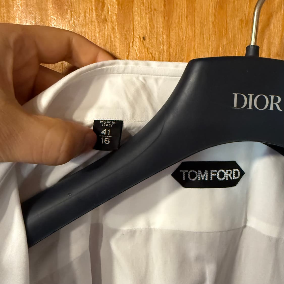 톰포드 화이트 드레스 셔츠 판매 합니다. 상품이미지4