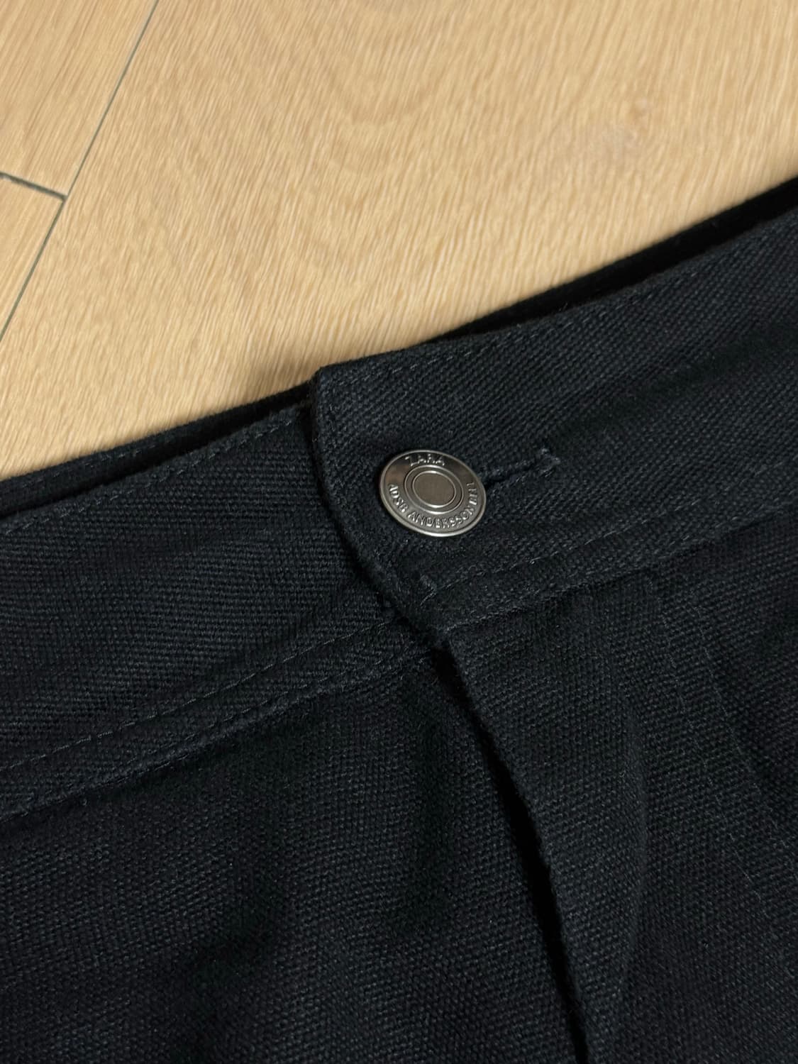 [44] 앤더슨벨 x 자라 릴렉스드 핏 스터드 팬츠 블랙 상품이미지3