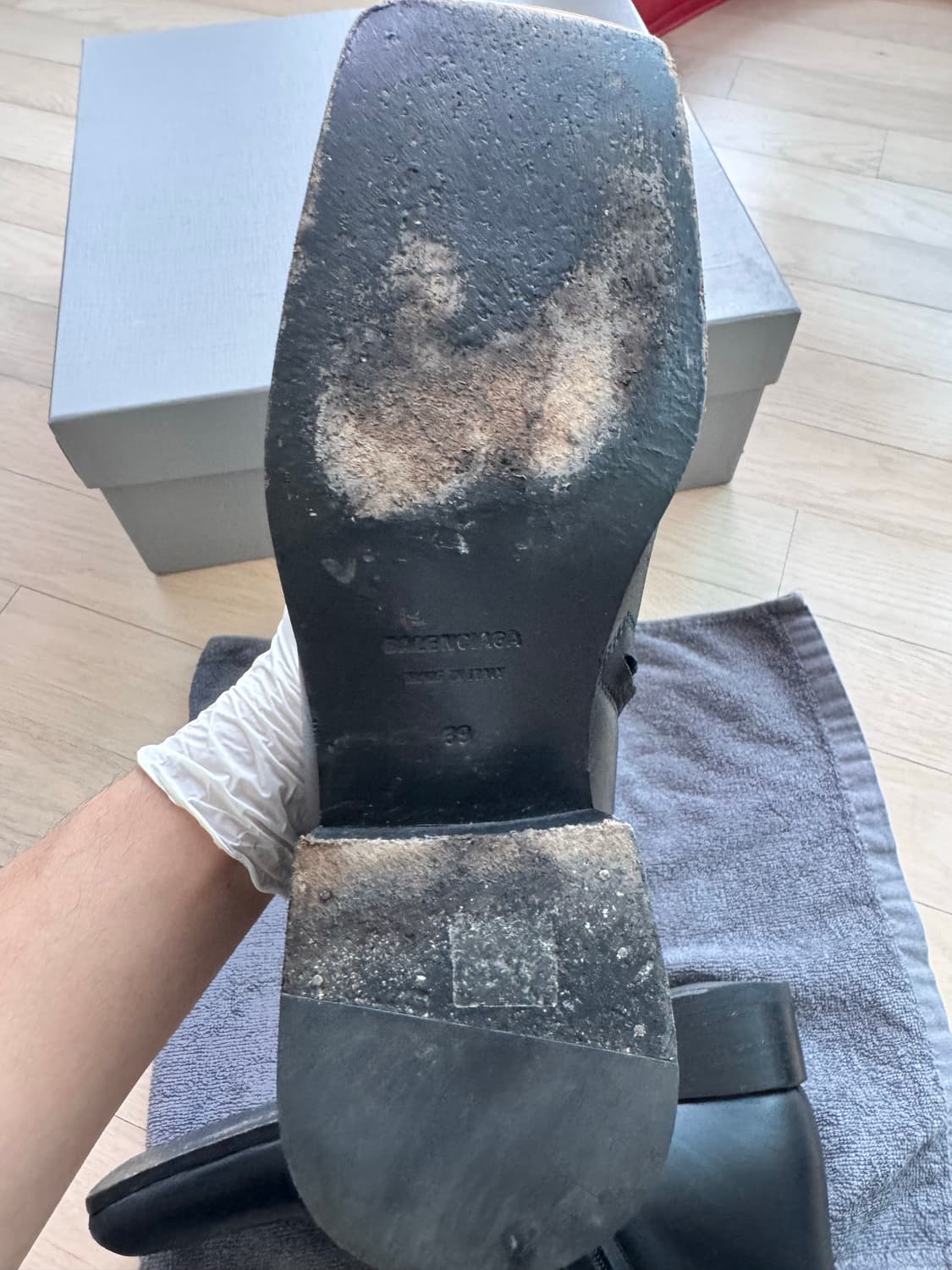 발렌시아가 블랙 워크 스퀘어토 가죽 앵클 부츠 상품이미지10