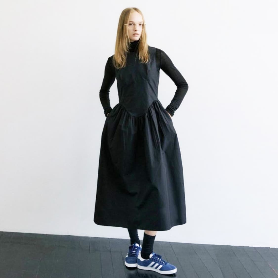 마이스(MAIS) 슬리브리스 벌룬원피스 55 새상품 상품이미지1