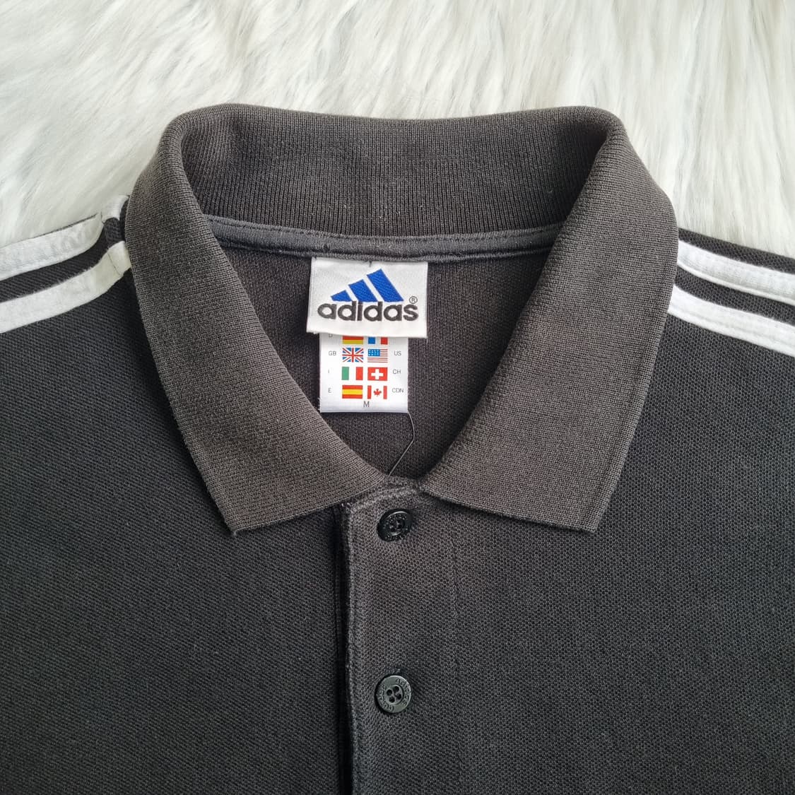 아디다스 삼선 스트라이프 카라 반팔티 1969 상품이미지3
