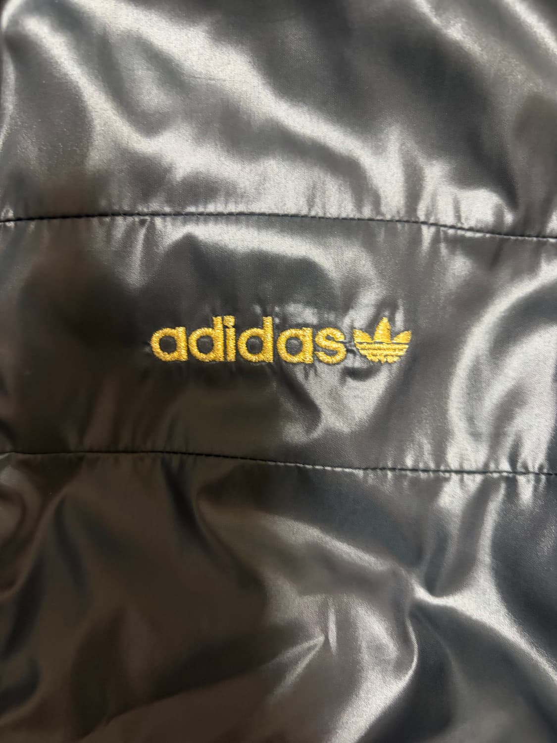 아디다스 글로시 집업 상품이미지3