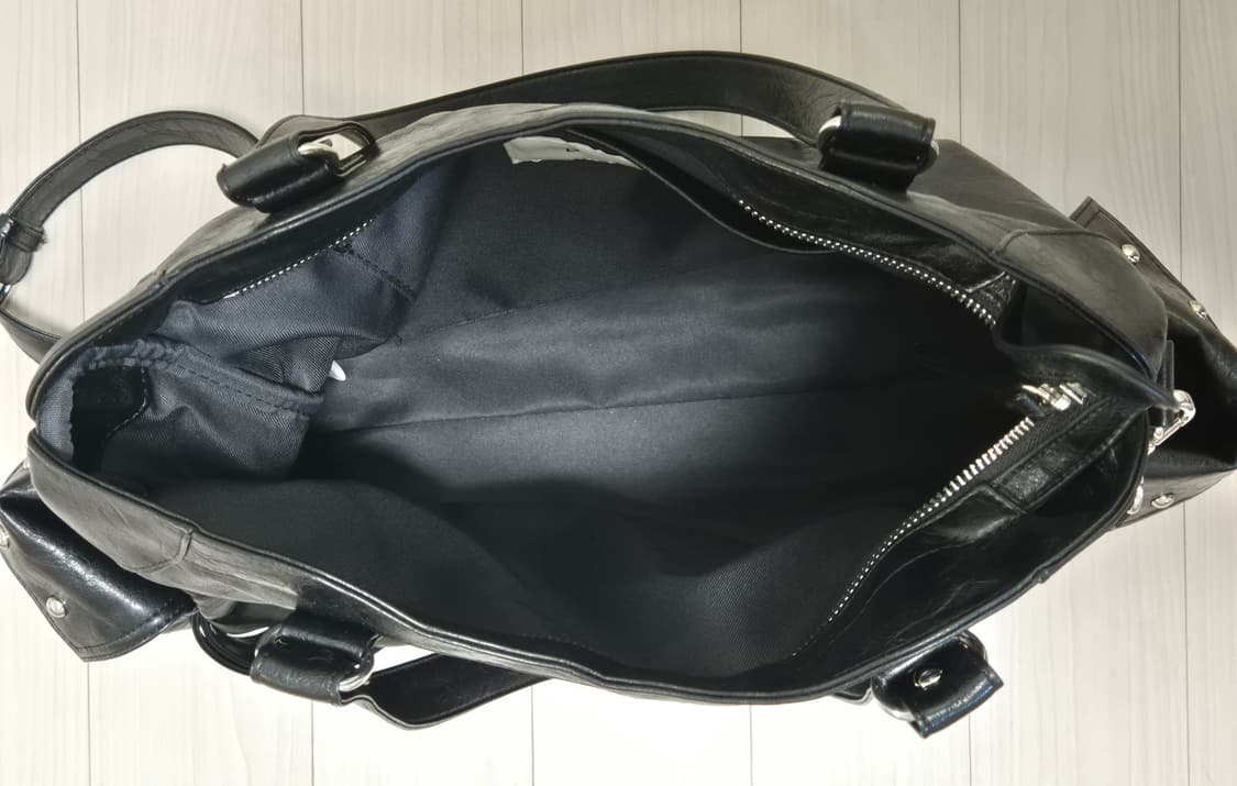 다이닛 STUD POCKET BIG BAG IN BLACK 상품이미지4