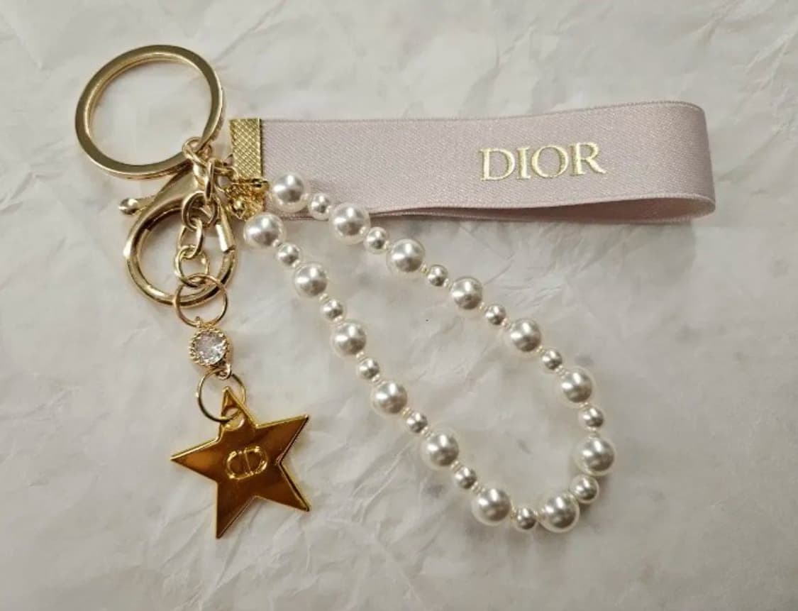 디올 Dior 핑크리본 펄 키링 / 참 (새제품) 상품이미지1