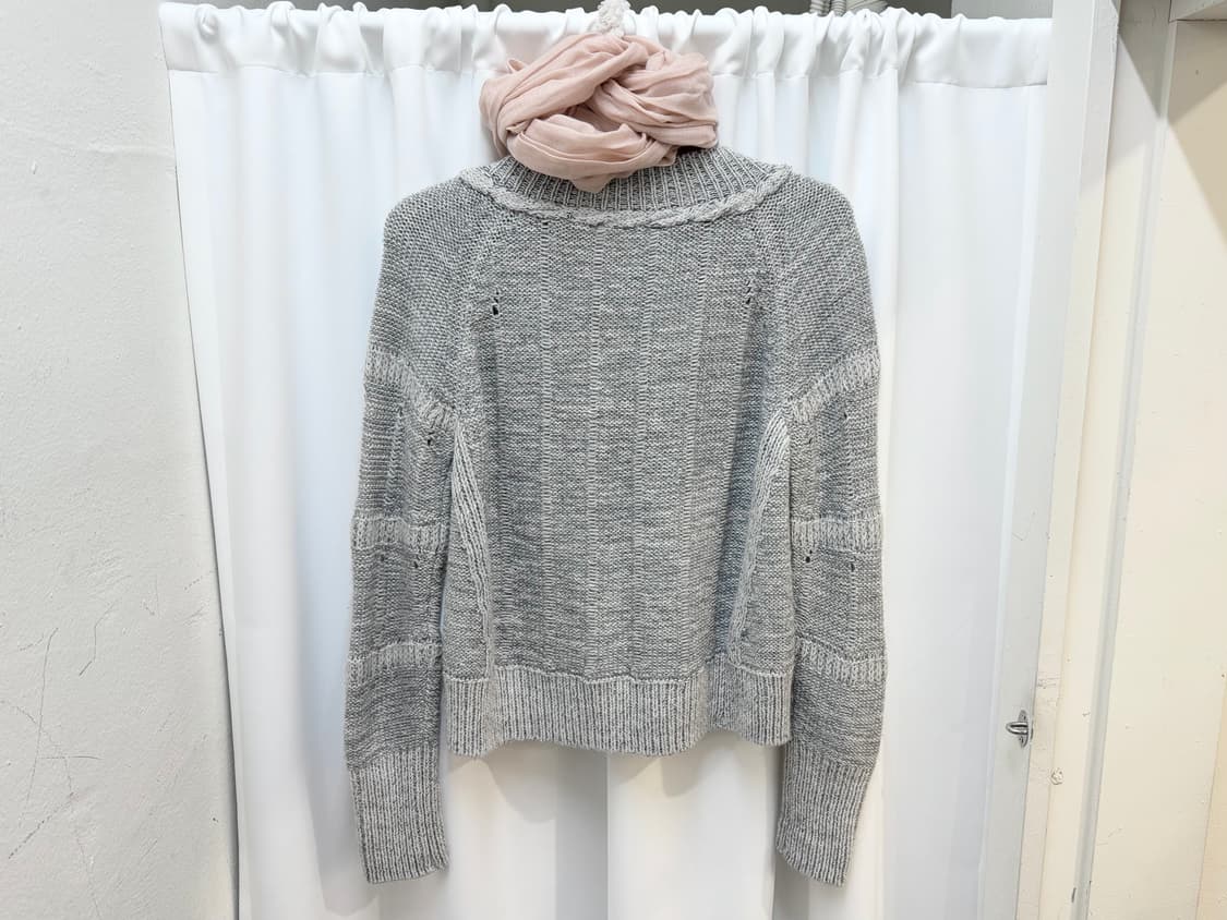 시스템 라운드넥 긴팔 케이블 니트 입체 꽈배기 짜임 디테일 루즈핏 그레이 상품이미지5