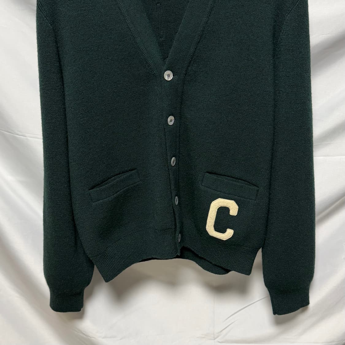 [S+급/L] 셀린느 울 컬리지 로고 가디건 그린 상품이미지3