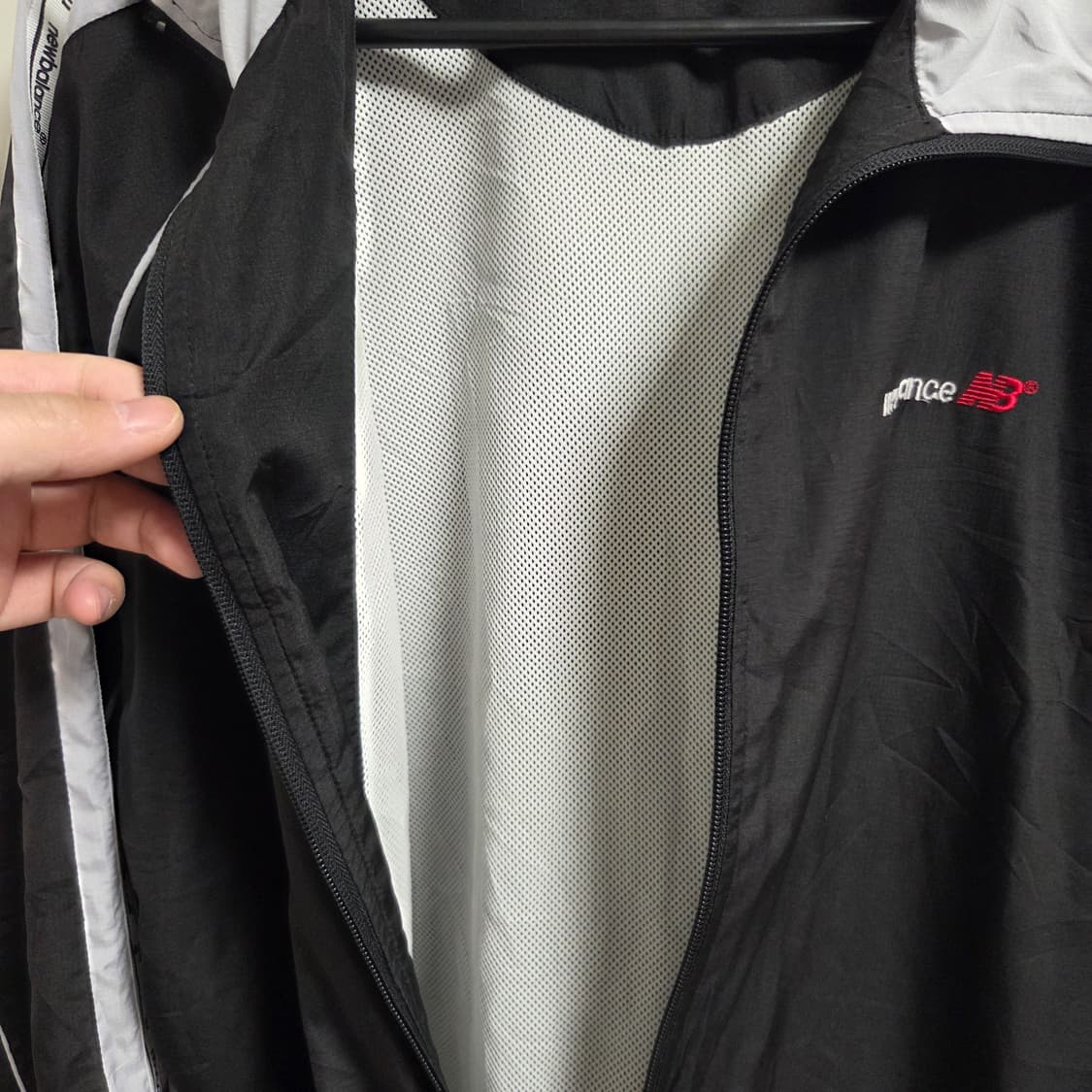 뉴발란스 바람막이 자켓 L(100) 상품이미지4