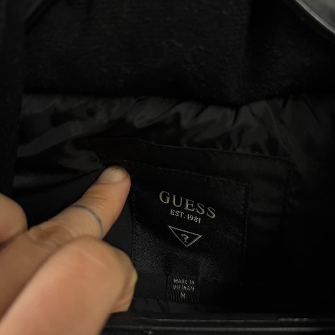 게스 다운 패딩조끼 상품이미지4