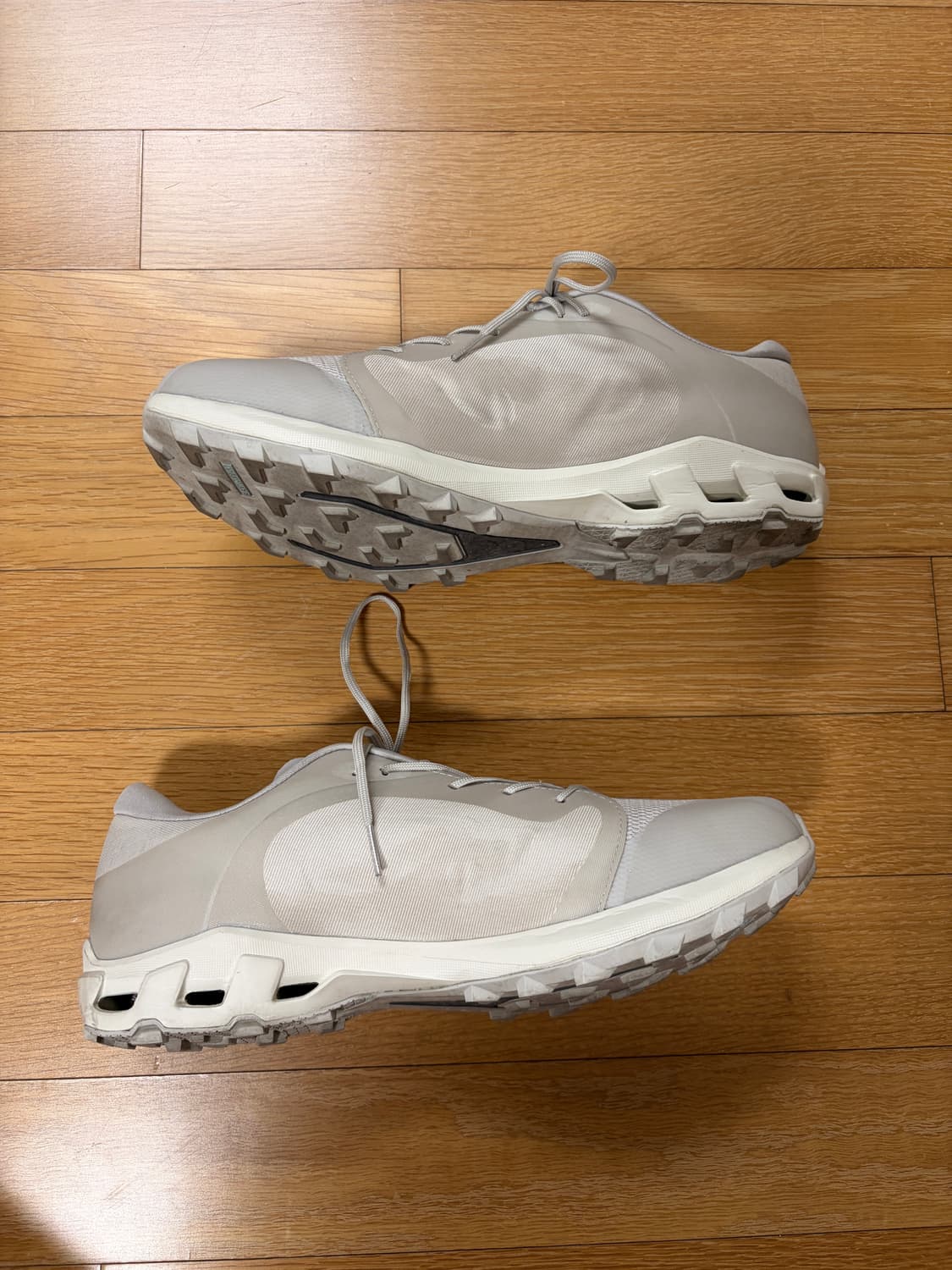 온러닝x포스트아카이브 (온파프) 클라우드벤쳐 피크 아이스 문 275 상품이미지2