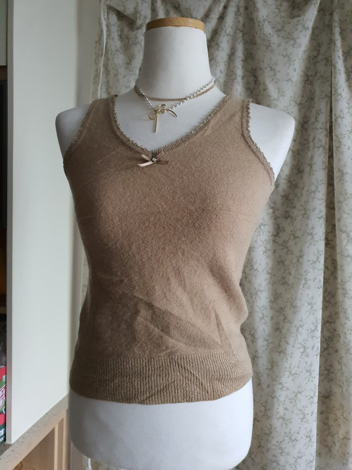 [빈티지] 브라운 리본 니트 슬리브리스 탑 상품이미지1