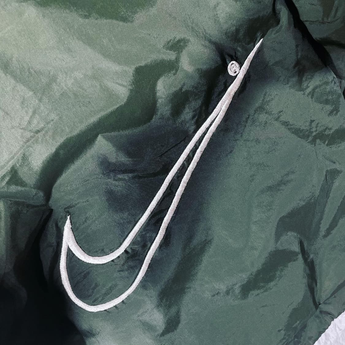 나이키90”s 올드스쿨 빅스우시 바람막이 돕바코치자켓 상품이미지4
