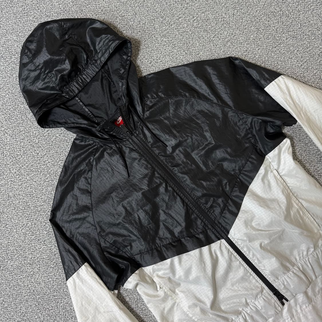 나이키 바람막이 여성용 L 상품이미지3