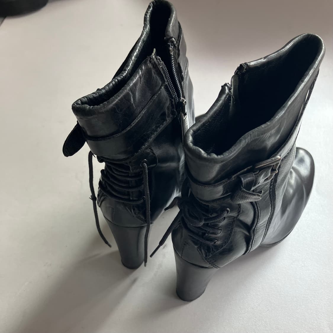 백스트랩 레더앵클힐   상품이미지3