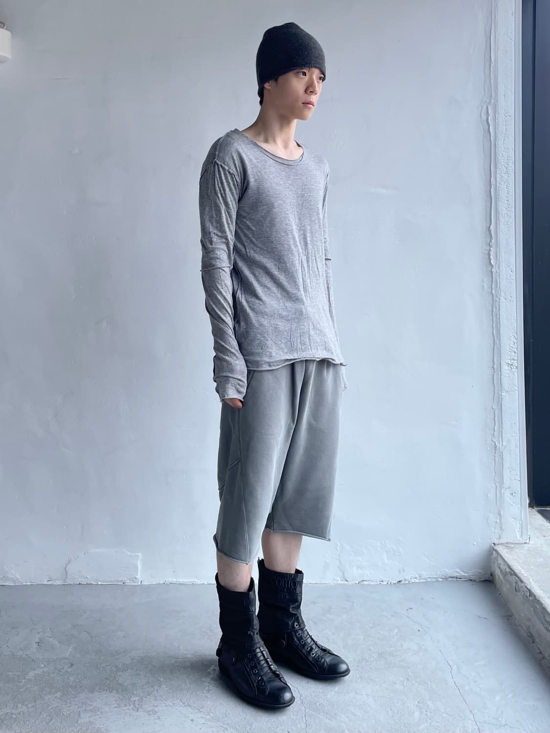 어태치먼트 컷오프 레이어드 롱슬리브 상품이미지2