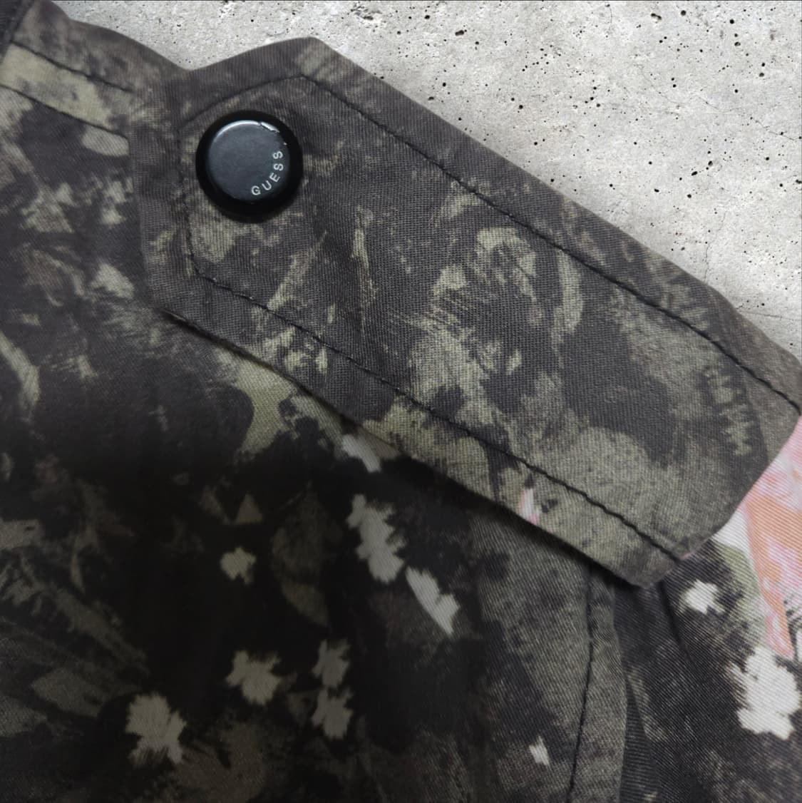 게스 체리블라썸 플라워 야상 자켓 (85/XS) 상품이미지3