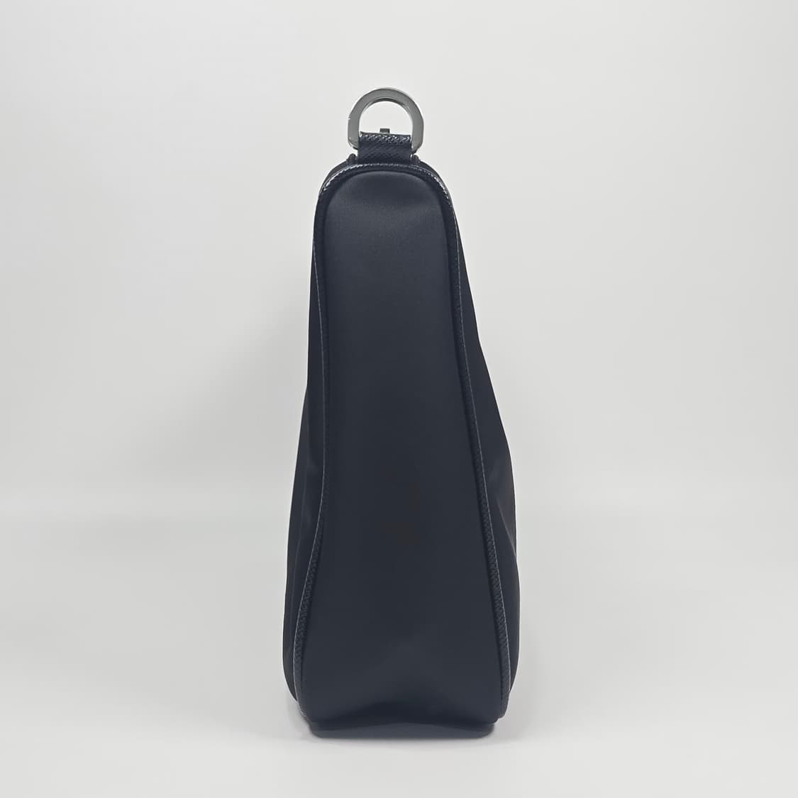 프라다 로고 리나일론 크로스백 상품이미지5