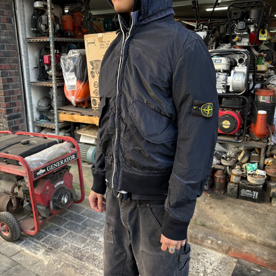 스톤아일랜드 다크 네이비 나일론 메탈 후드 집업 자켓 상품이미지2