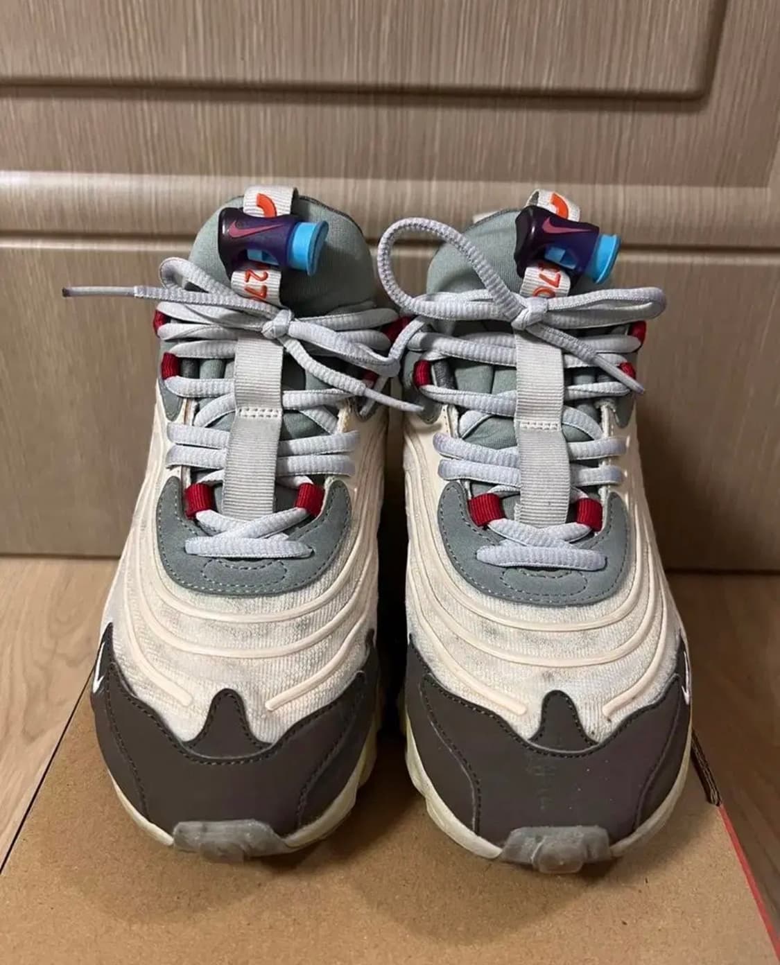 나이키 X 트래비스스캇 에어맥스 235 판매 상품이미지3