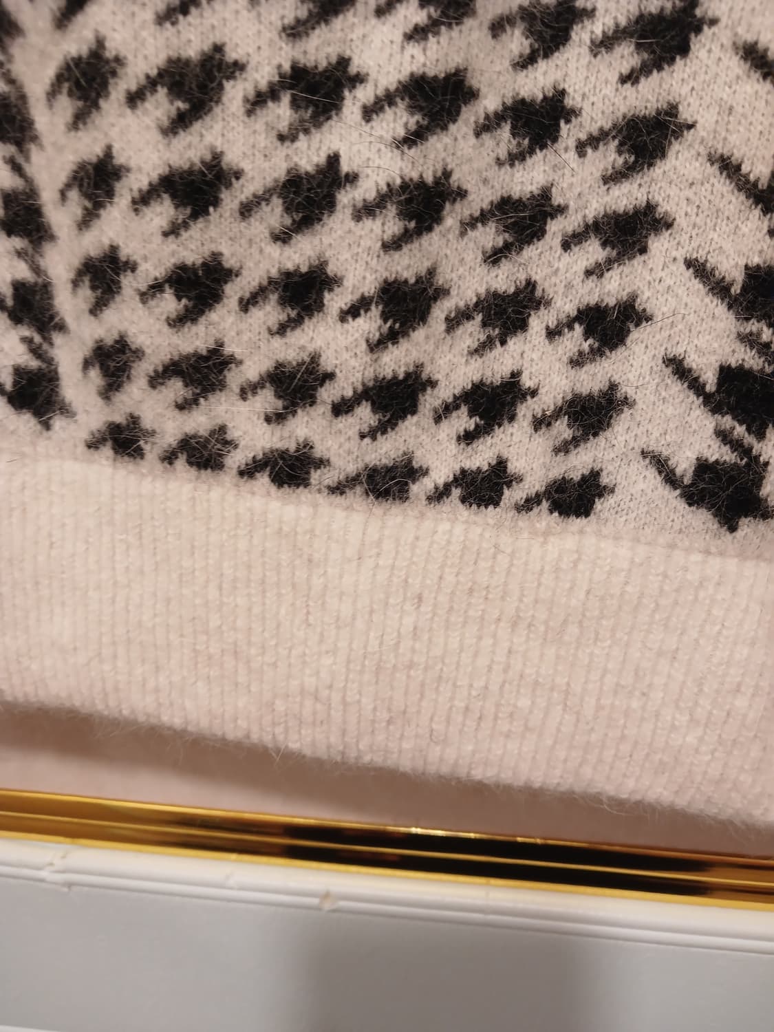 와이드앵글 정품 여성 모 + 앙고라 소재 니트 95 사이즈 상품이미지4