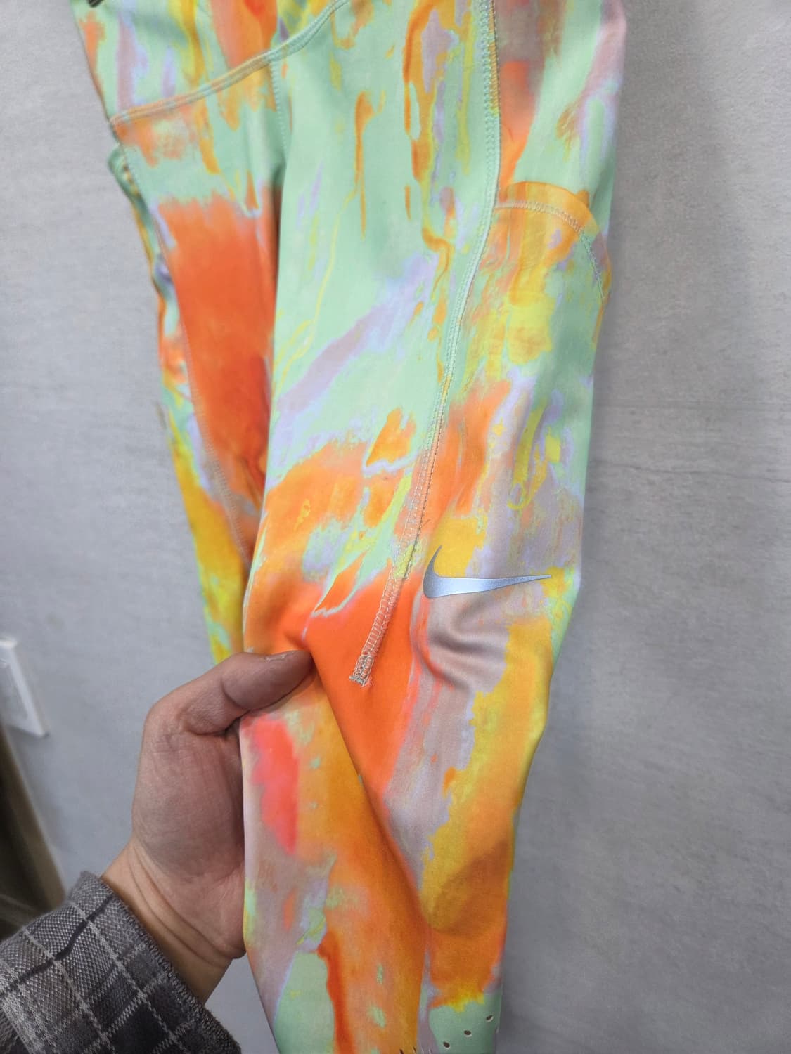 나이키 여성 드라이핏 에픽 럭스 그래픽 타이즈 s 상품이미지7