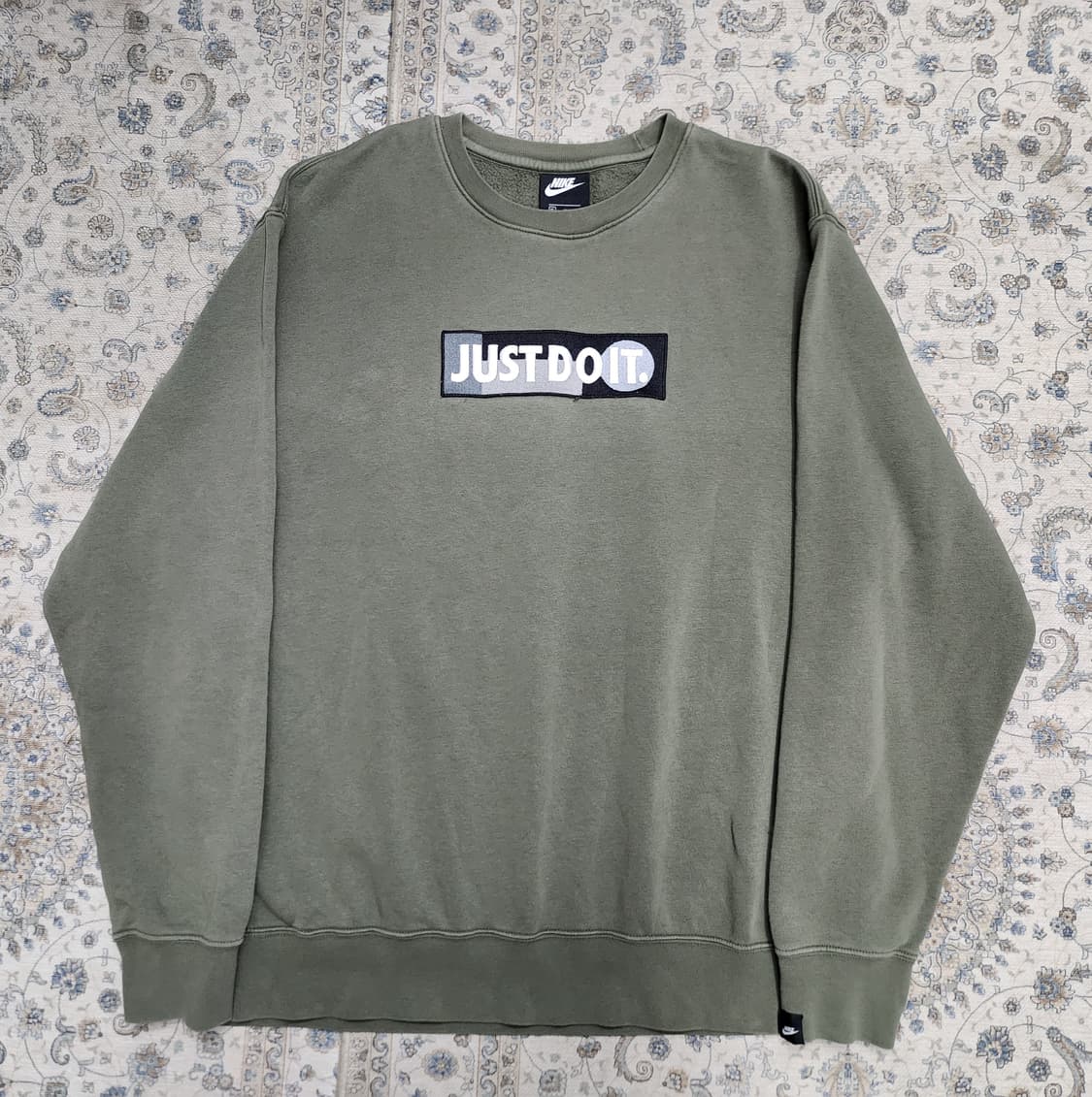 나이키 JUST DO IT 맨투맨 카키 XL 상품이미지1