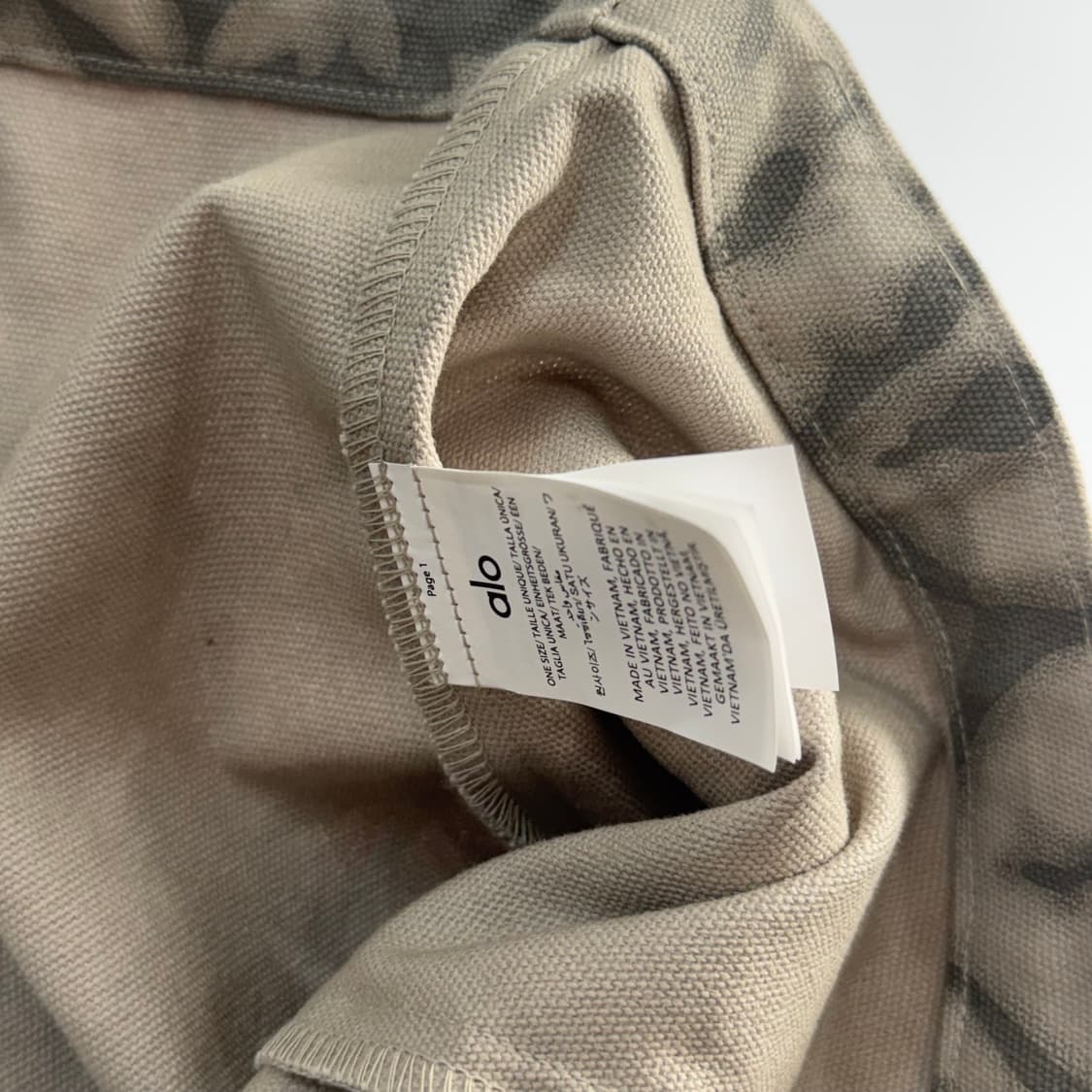 Alo 알로 아이코닉 쇼퍼 도트 백 그레이 타이다이  상품이미지6