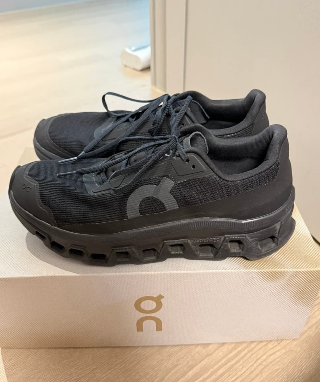 온러닝 클라우드 몬스터 보이드 블랙 275 상품이미지3