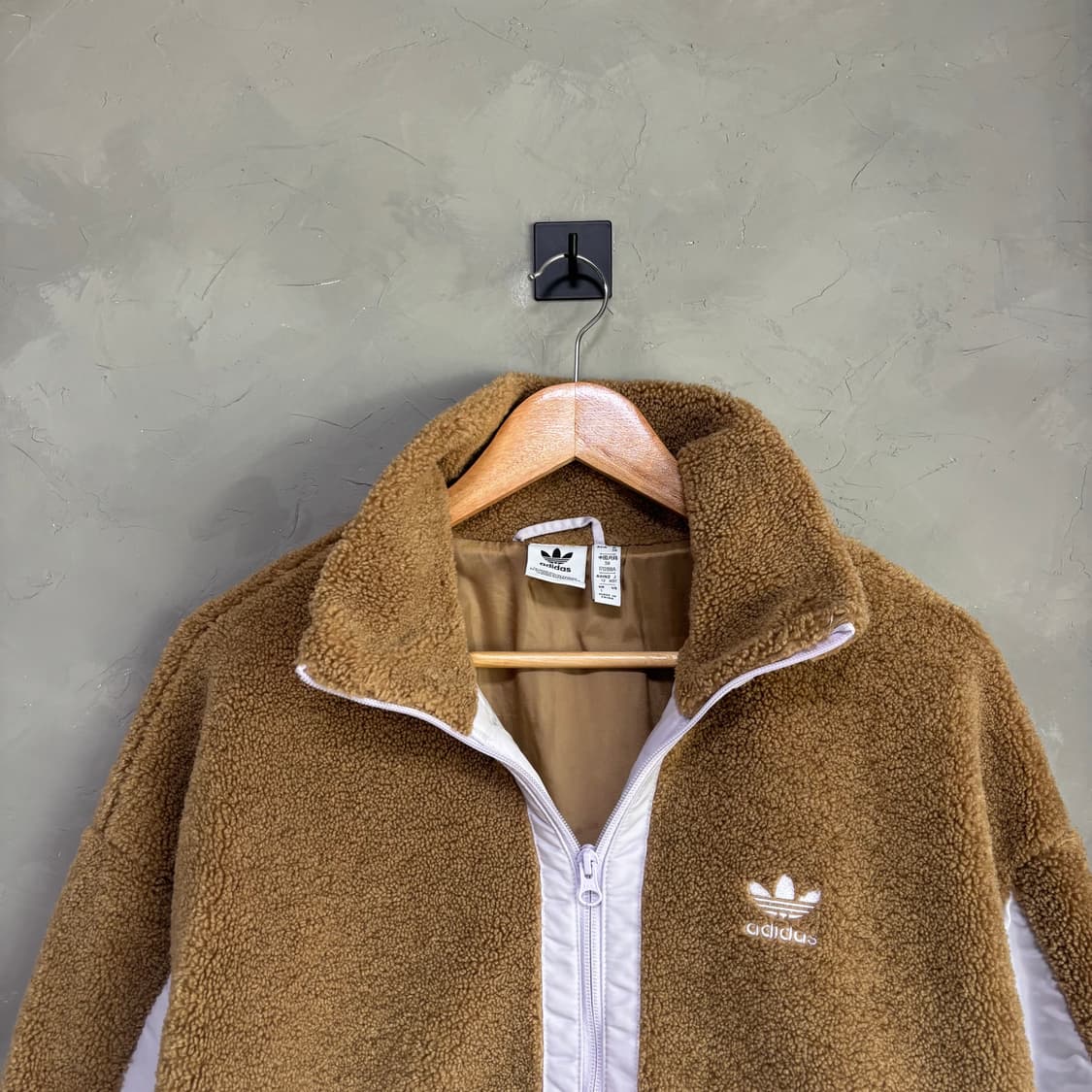 아디다스 파이어버드 쉐르파 바이커 플리스 자켓 브라운 상품이미지2