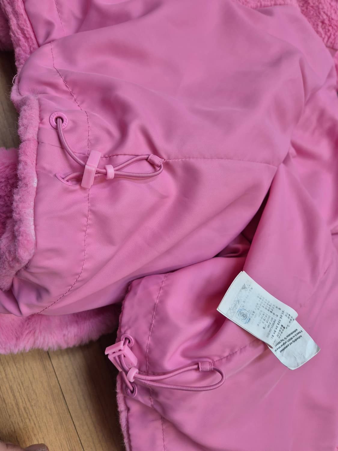 널디 뽀글이 플리스 핫핑크 XS사이즈입니다. 뽀글뽀글한 플리스 소재로 귀 상품이미지7