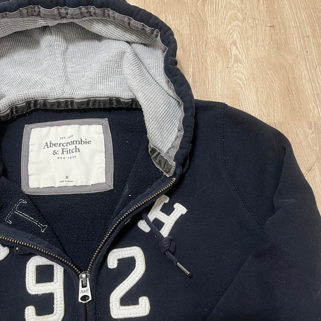 아베크롬비 앤 피치 여성 빅로고 후드집업 M(95) 상품이미지4