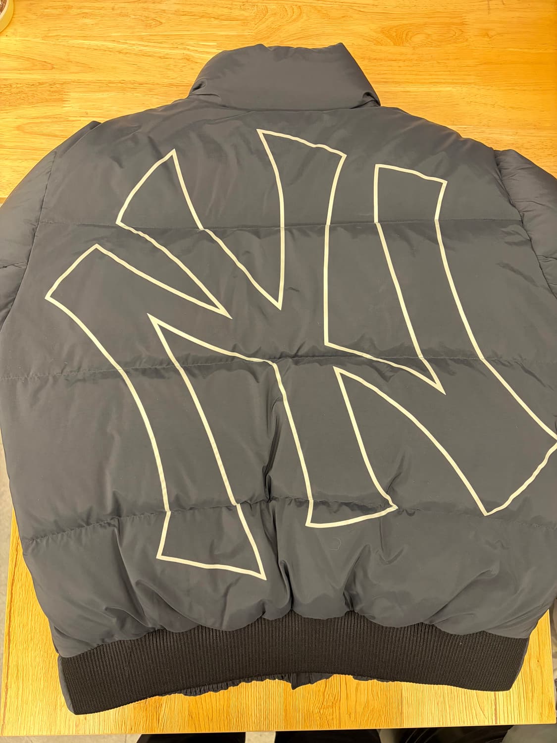 [S]MLB 뉴욕 양키스 패딩 점퍼 블랙 상품이미지4