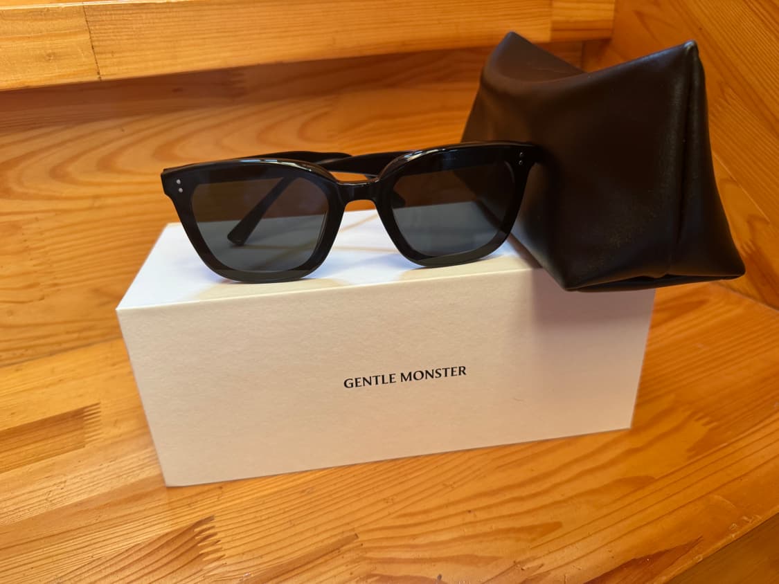 젠틀몬스터 퀸01 상품이미지1