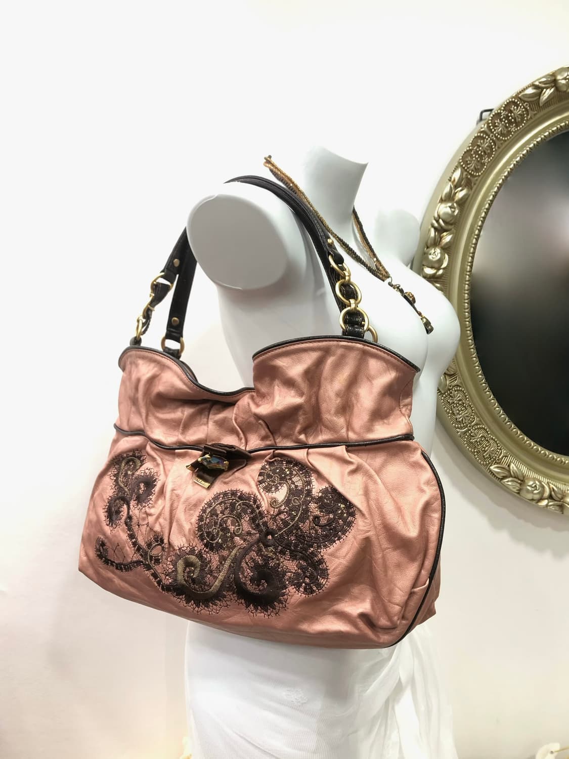 VINCIS BENCH indie pink shoulder bag 상품이미지1