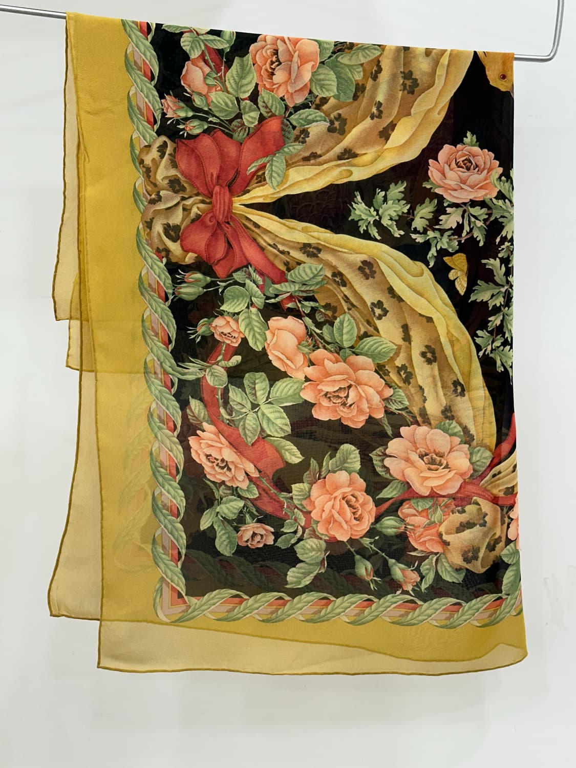 페레가모 실크 스카프 상품이미지2