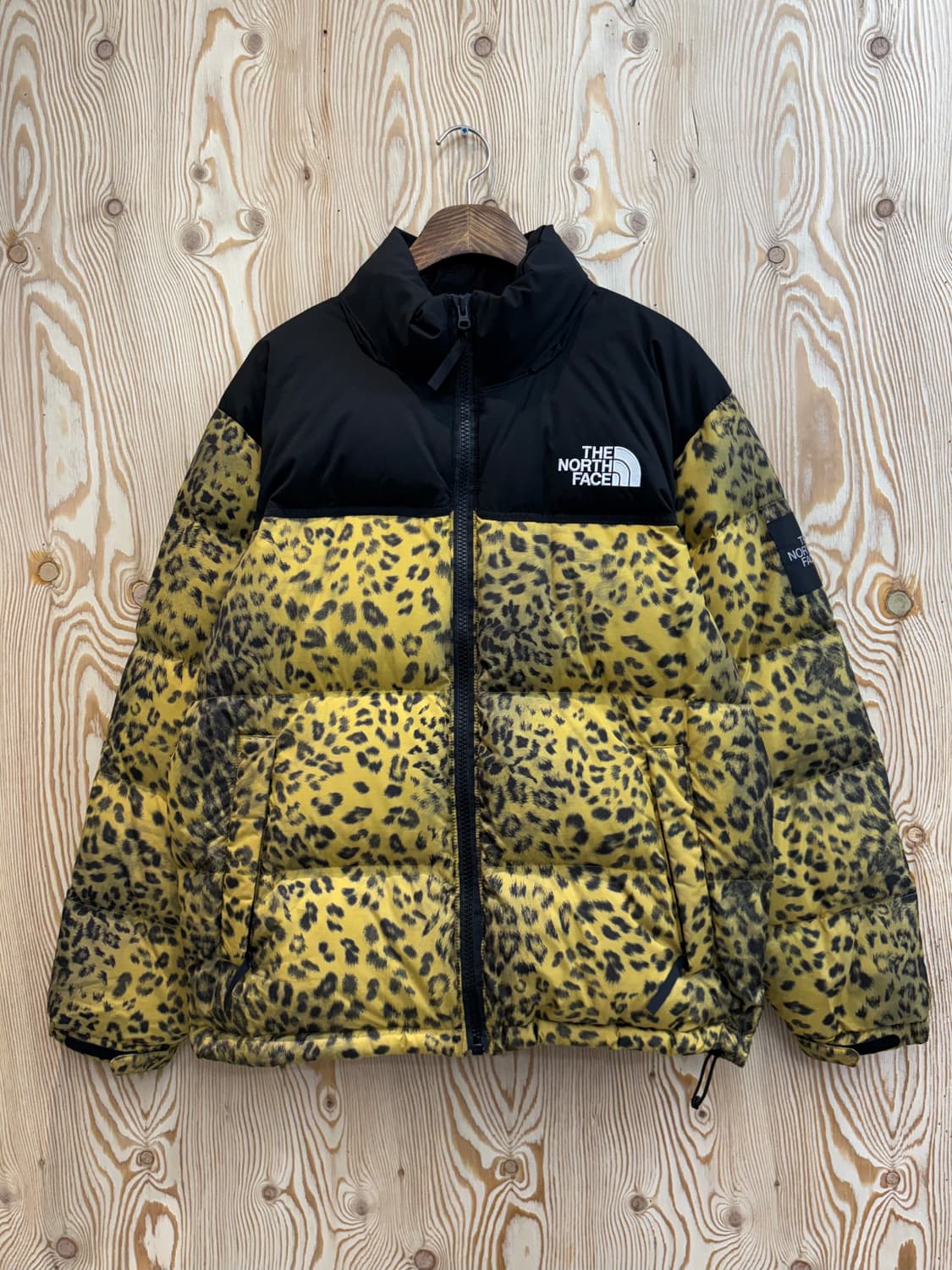 노스페이스 화이트라벨 노벨티 눕시 패딩 레오파드 상품이미지1